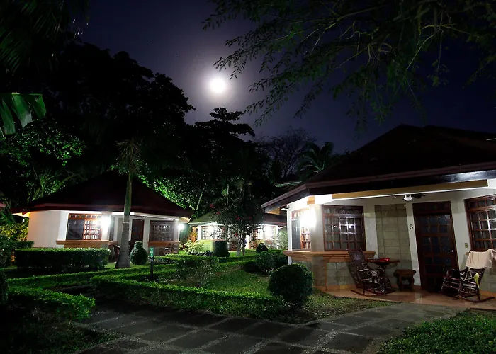 Acacia 3* Playa Hermosa (Guanacaste)