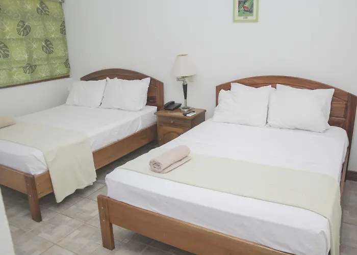 Acacia Hotel