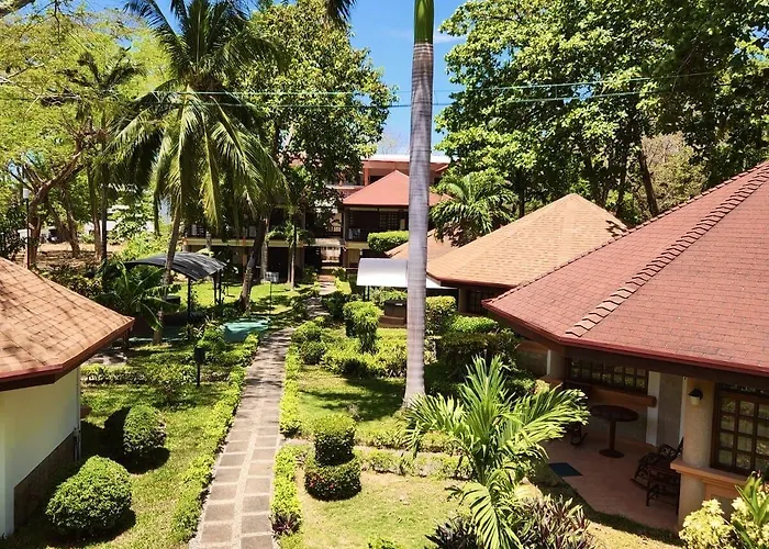Acacia Hotel
