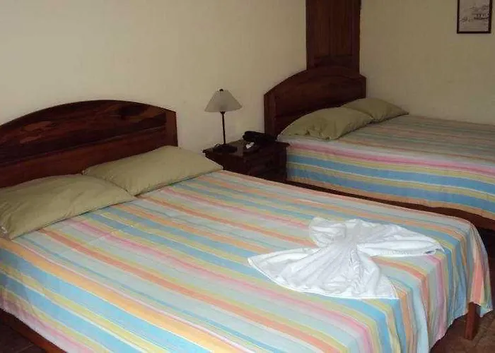 Acacia Hotel Playa Hermosa (Guanacaste)