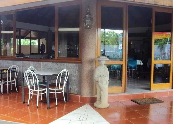 Acacia Hotel